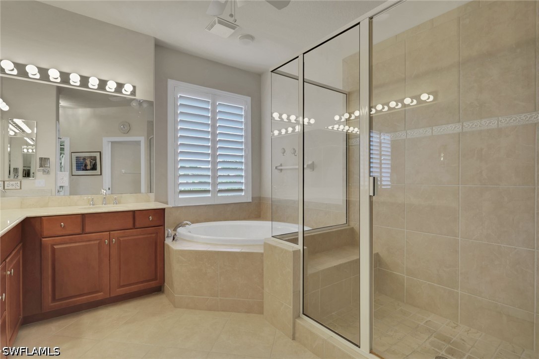 3 Bed Condominium for Sale in The Enclave, photo 13