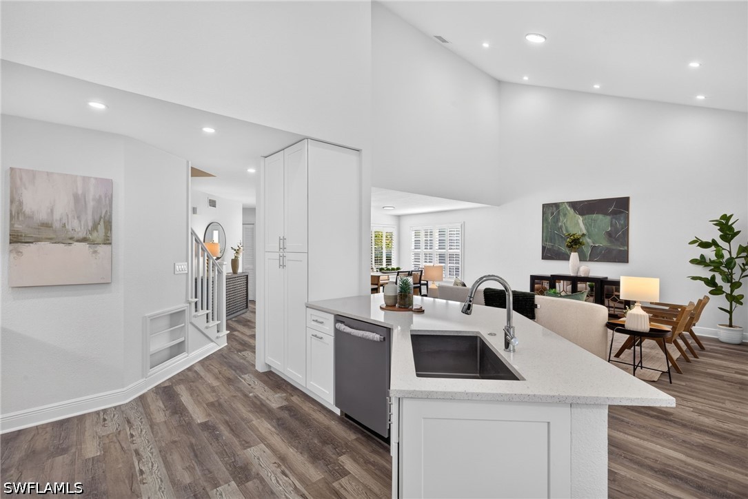 3 Bed Attached for Sale in Naples, photo 13