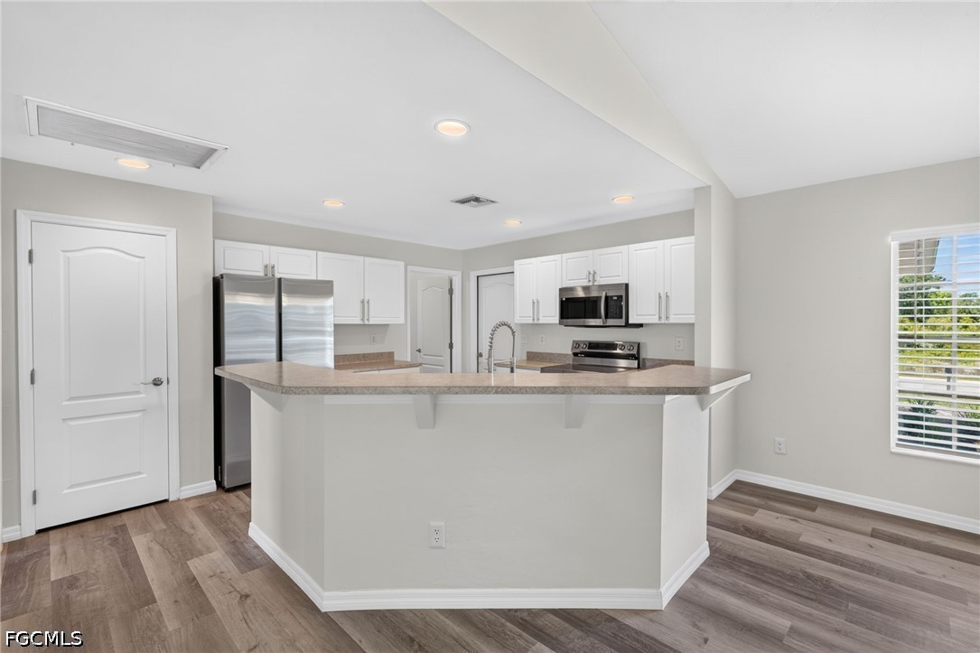 3 Bed SingleFamilyResidence for Sale in Lehigh Acres, photo 13