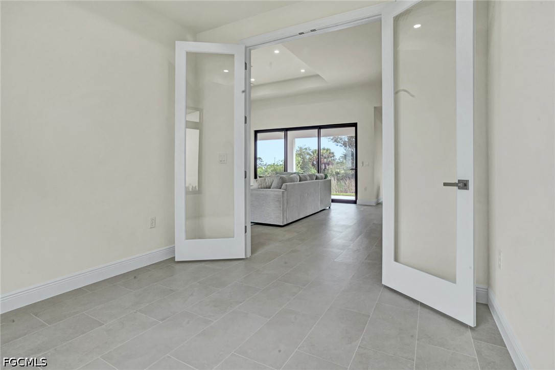 3 Bed Waterfront Home for Sale in Cape Coral, photo 13