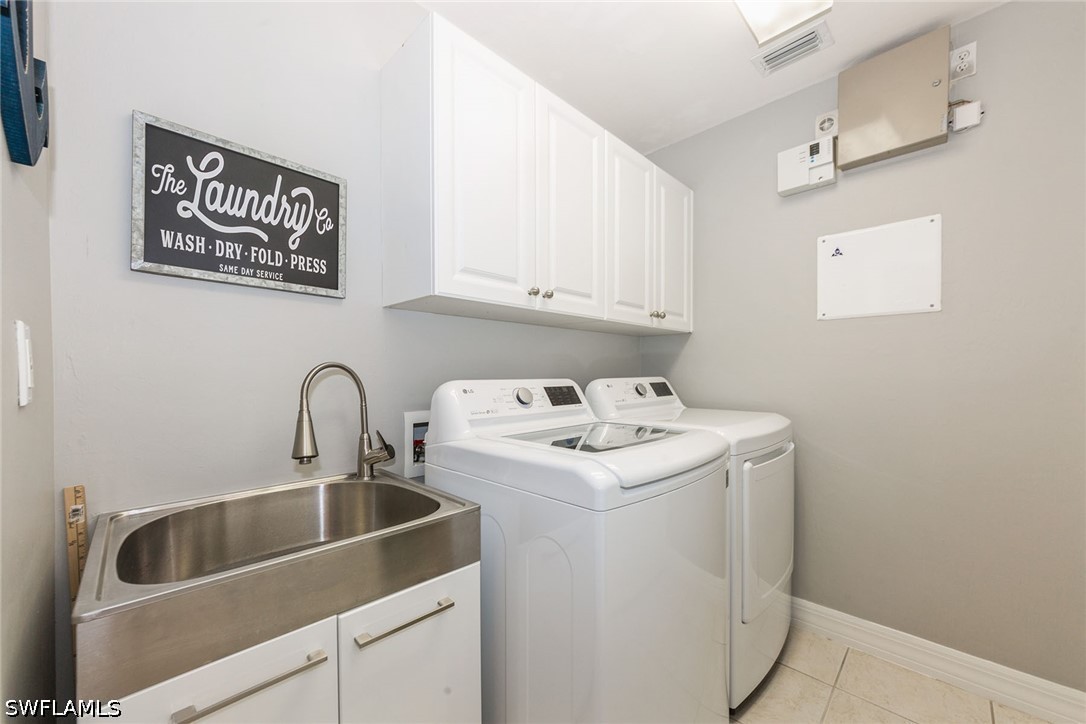 3 Bed Pool Home for Sale in Saturnia Lakes, photo 13