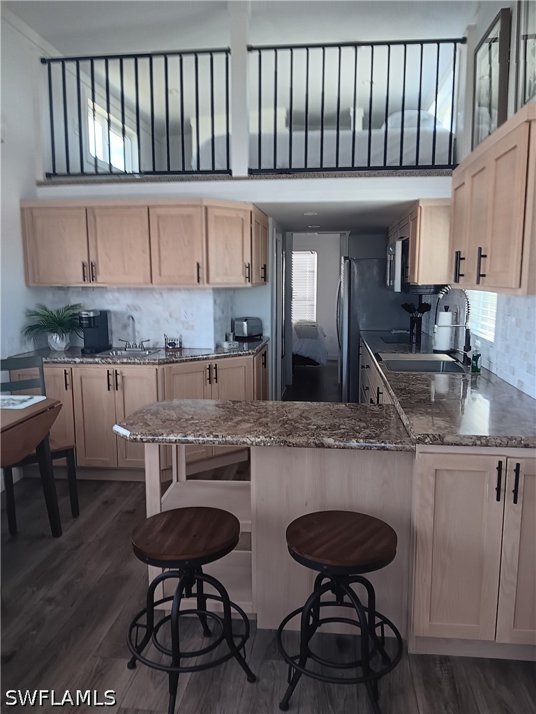 Residential for Sale in Palm Breeze, photo 13