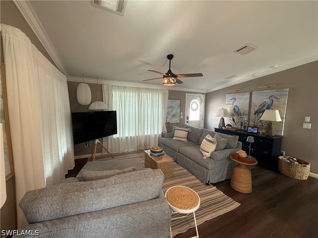 2 Bed ManufacturedHome for Sale in Naples, photo 13