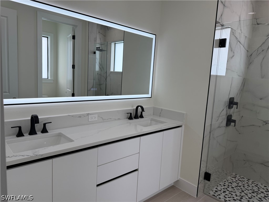 3 Bed SingleFamilyResidence for Sale in Naples, photo 13