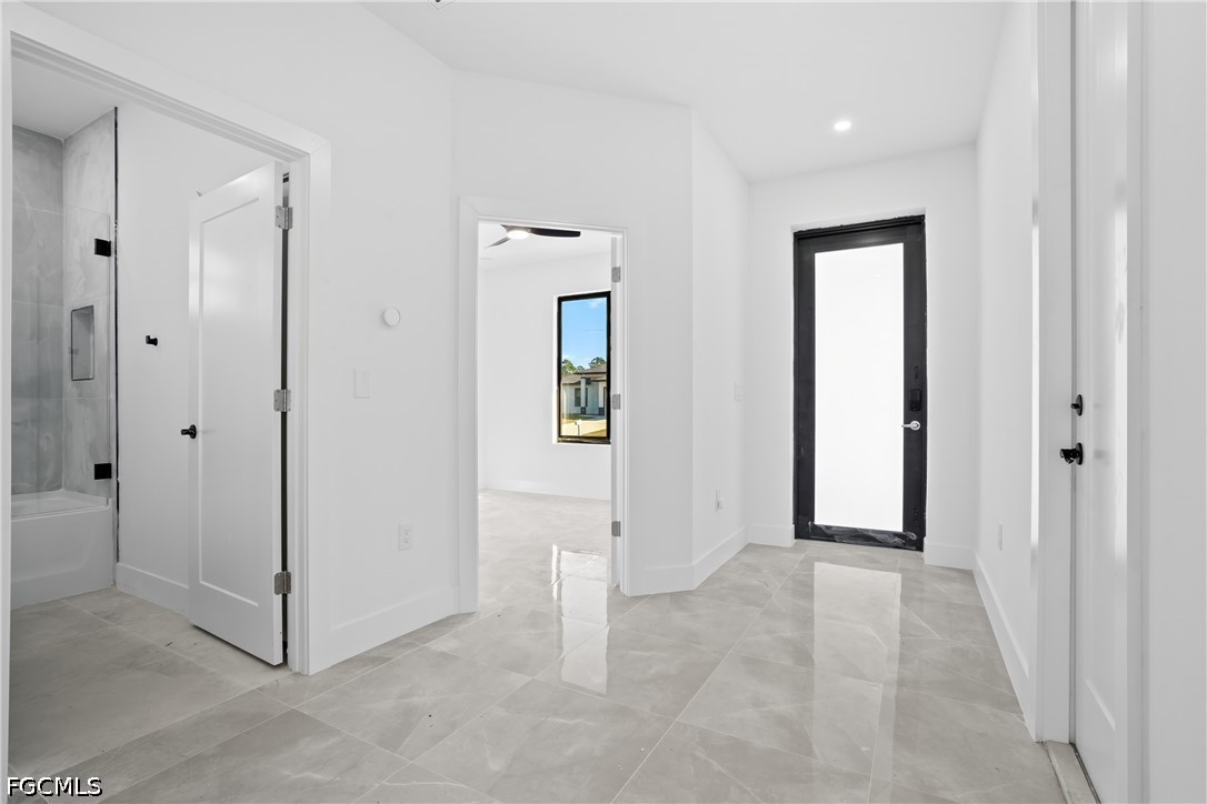 3 Bed SingleFamilyResidence for Sale in Lehigh Acres, photo 13