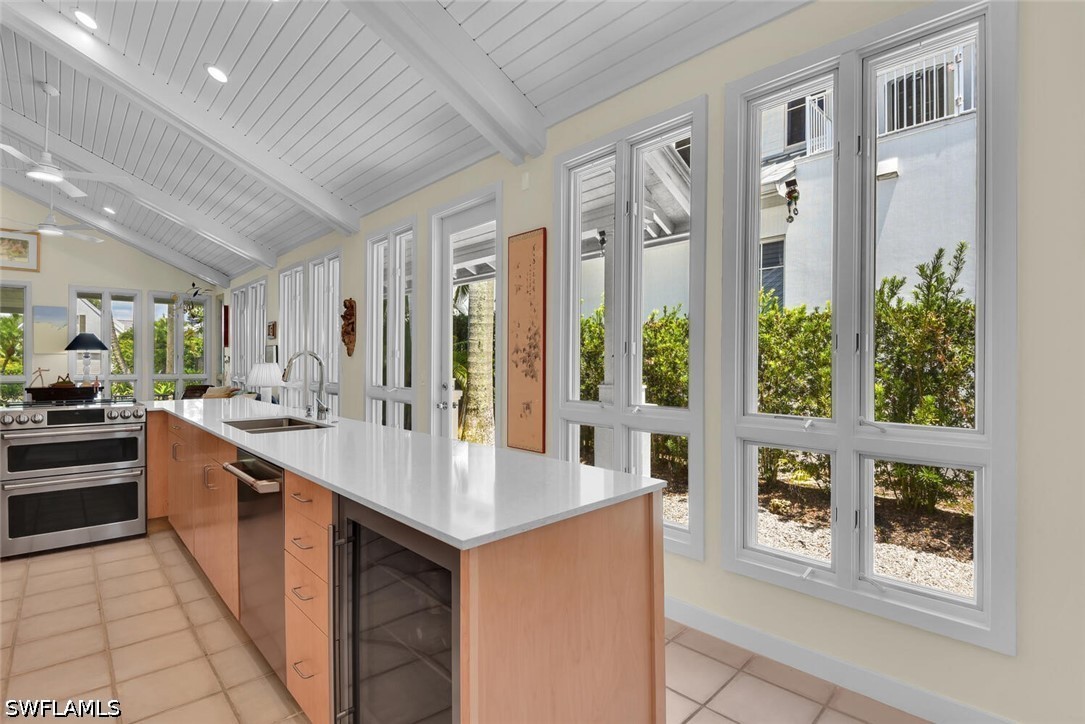 4 Bed SingleFamilyResidence for Sale in Naples, photo 13