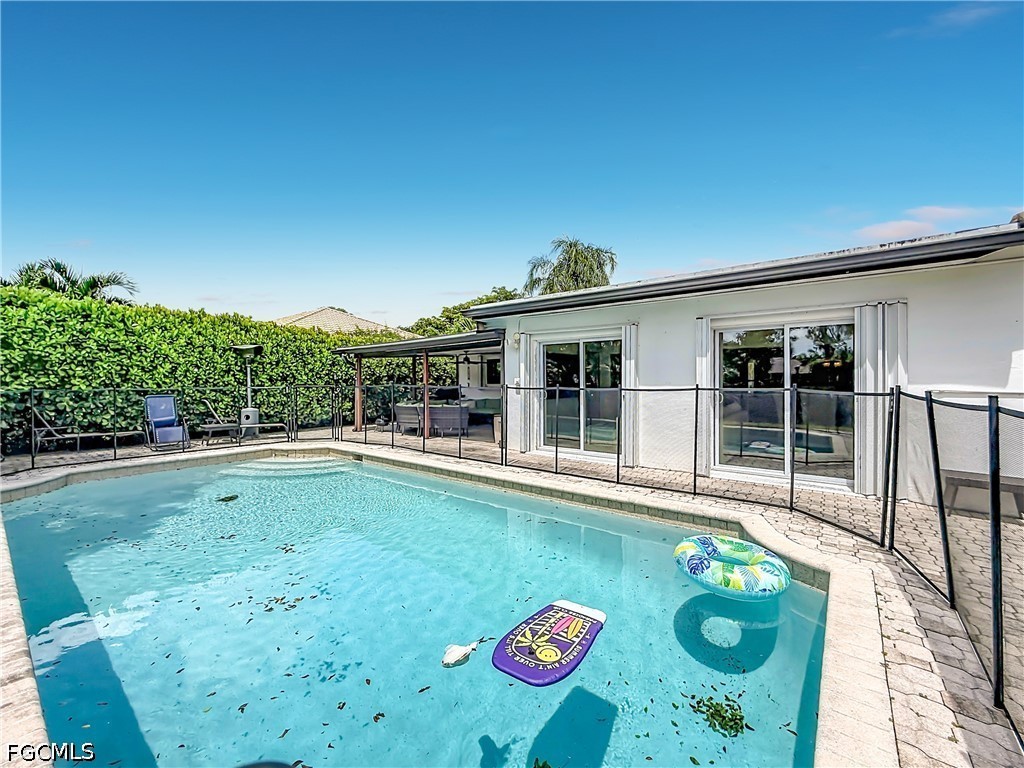 3 Bed Pool Home for Sale in Acreage, photo 13