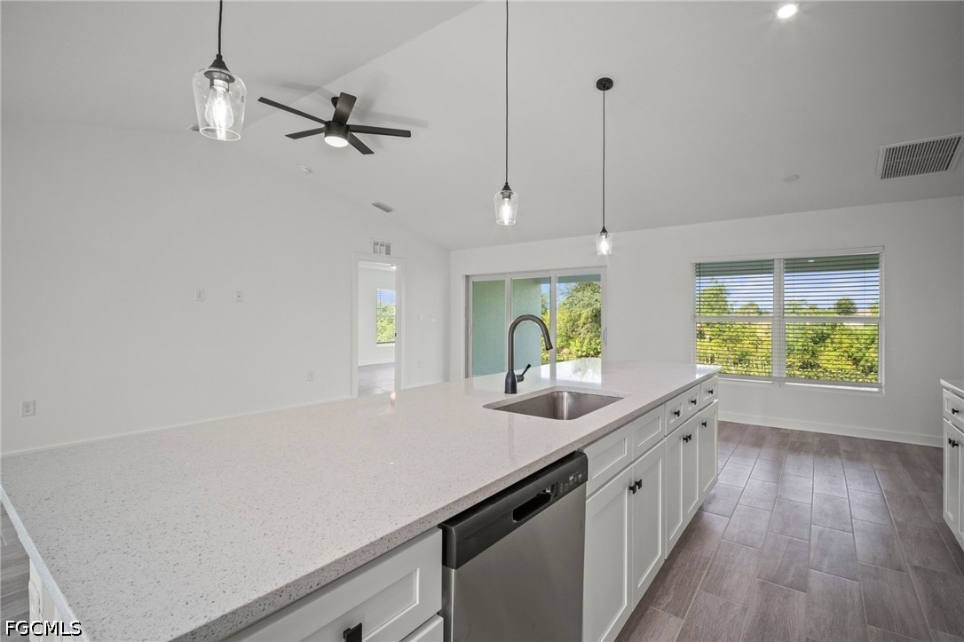 4 Bed SingleFamilyResidence for Sale in Cape Coral, photo 13