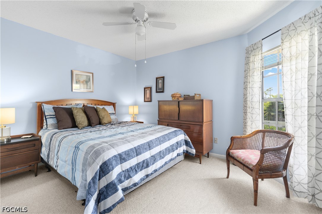 2 Bed Waterfront Home for Sale in Fort Myers, photo 13