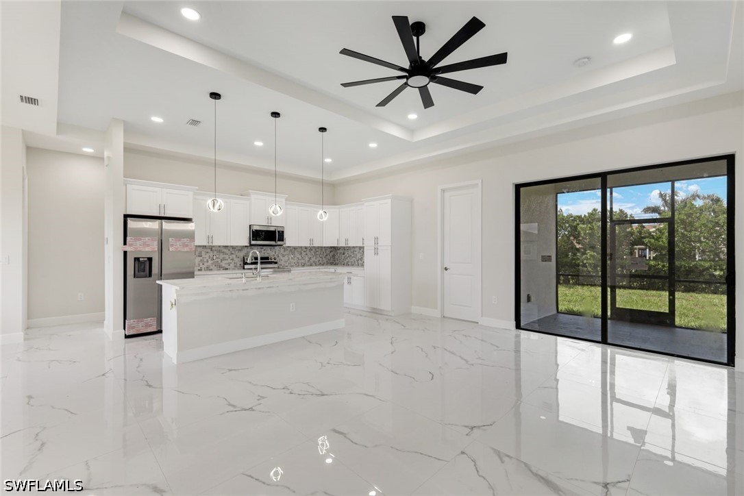 3 Bed SingleFamilyResidence for Sale in Lehigh Acres, photo 13
