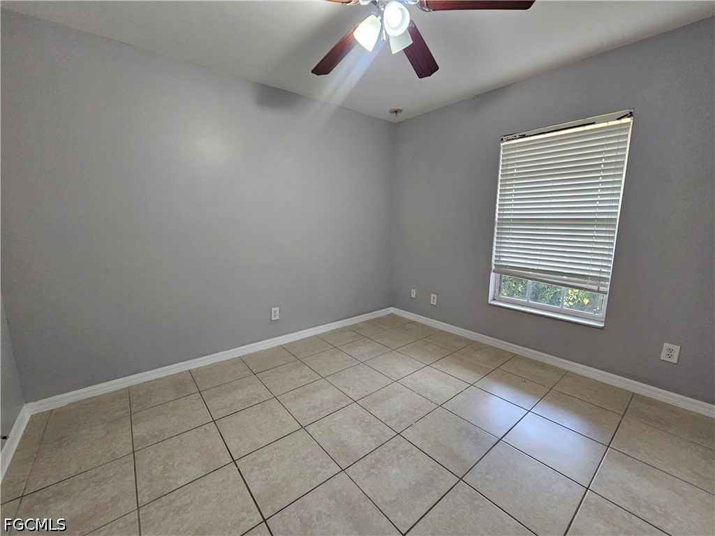 3 Bed SingleFamilyResidence for Sale in Lehigh Acres, photo 13