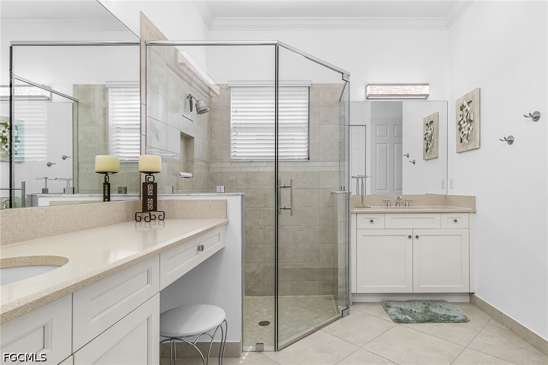 2 Bed SingleFamilyResidence for Sale in Naples, photo 13