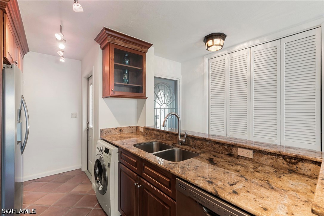 2 Bed Waterfront Home for Sale in Naples, photo 13