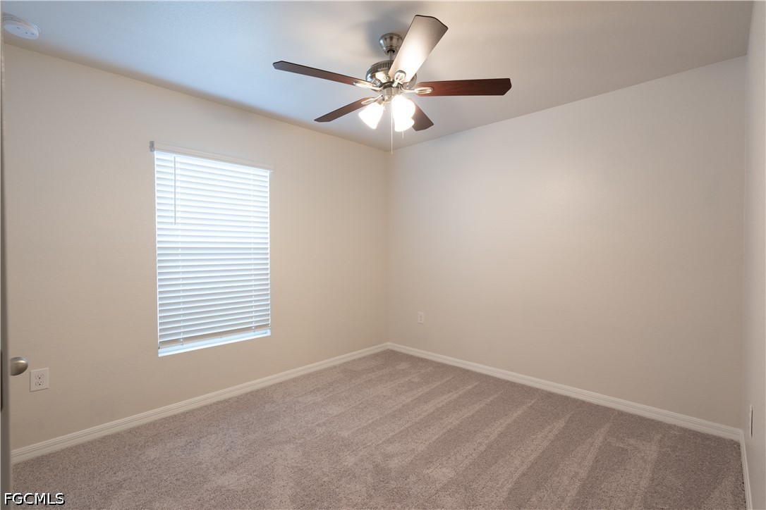 3 Bed SingleFamilyResidence for Sale in Cape Coral, photo 13