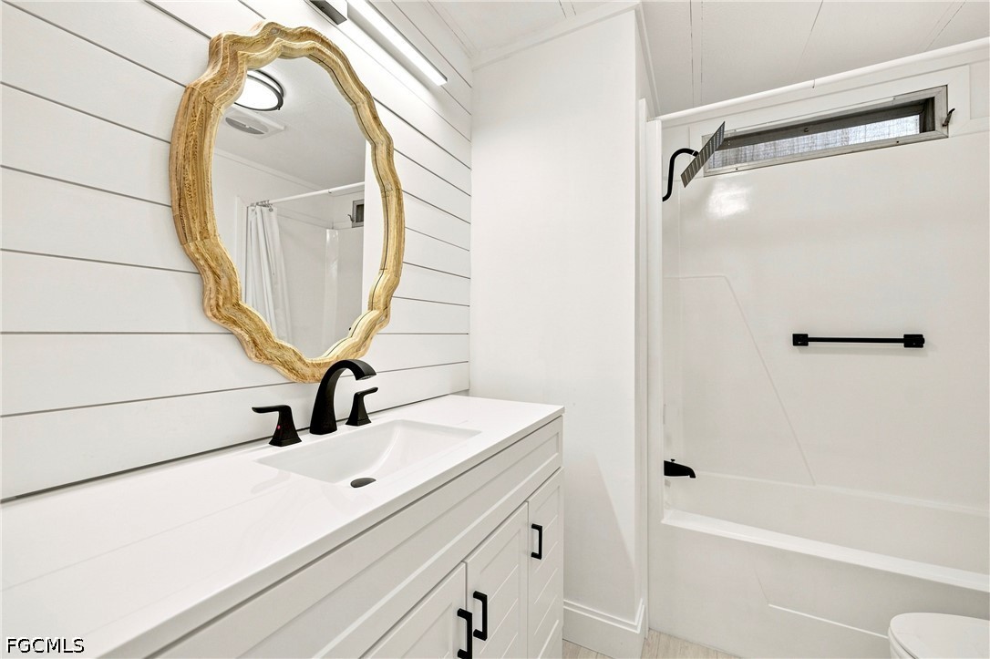 2 Bed ManufacturedHome for Sale in North Fort Myers, photo 13