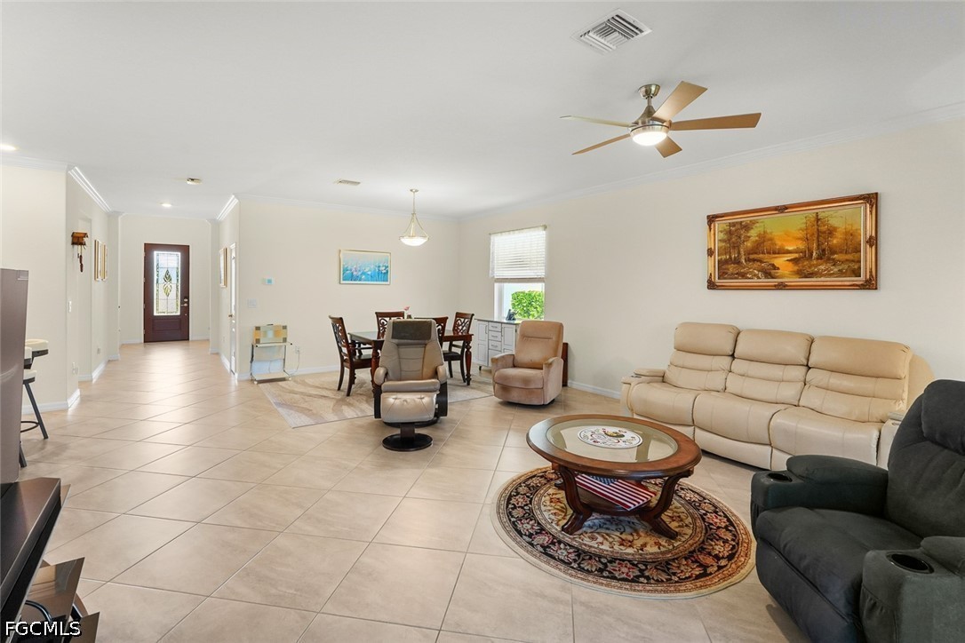 4 Bed SingleFamilyResidence for Sale in Trails Edge, photo 13