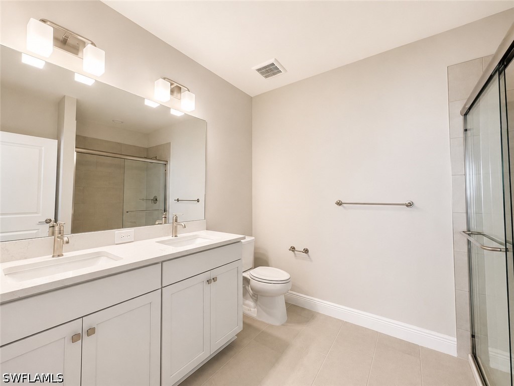 3 Bed Waterfront Home for Sale in Skysail, photo 13