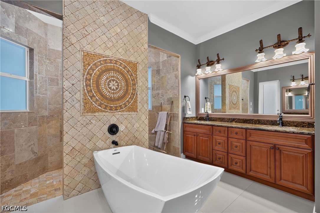 5 Bed Pool Home for Sale in Naples, photo 13