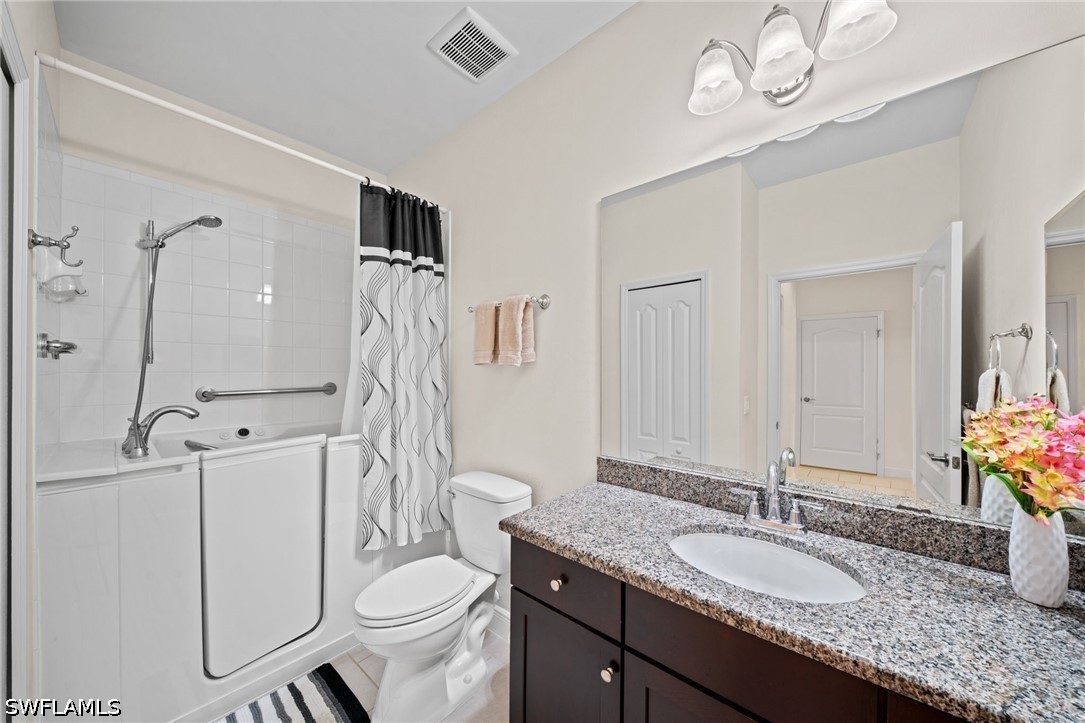 3 Bed SingleFamilyResidence for Sale in Naples, photo 13