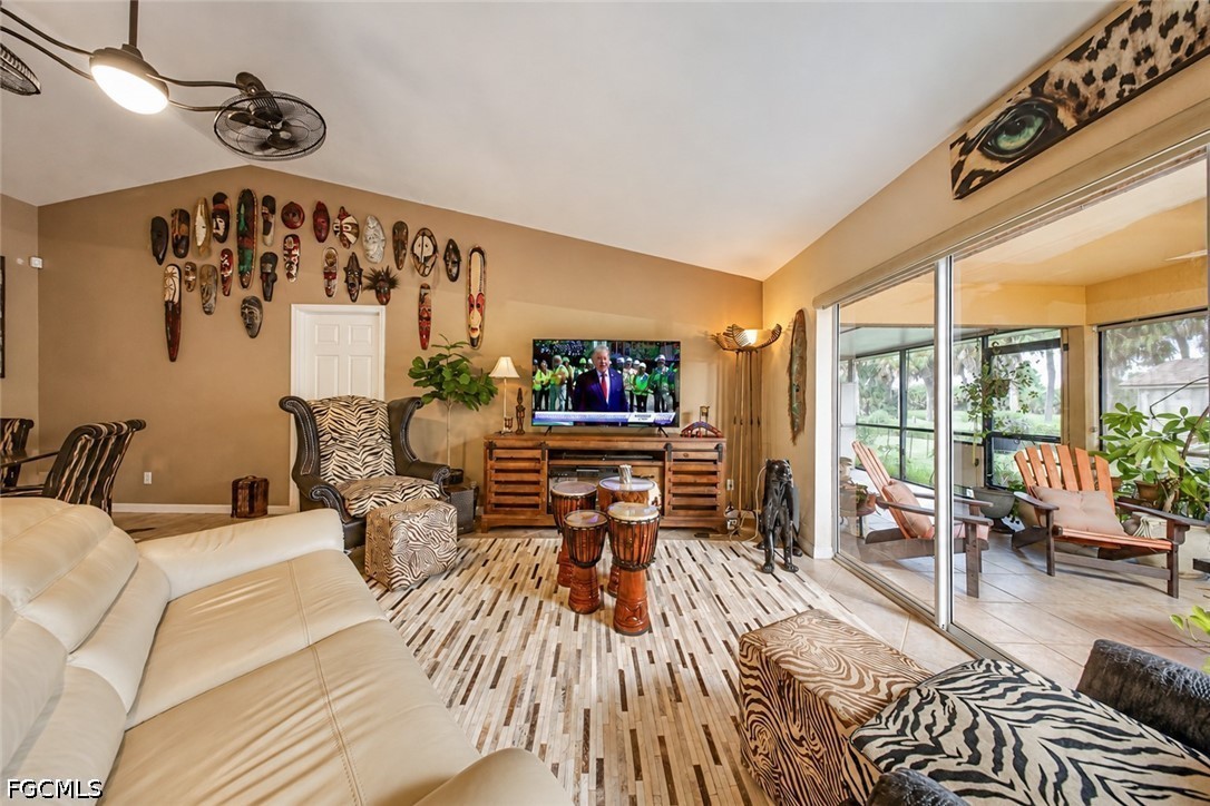 6 Bed Duplex for Sale in Lochmoor, photo 13