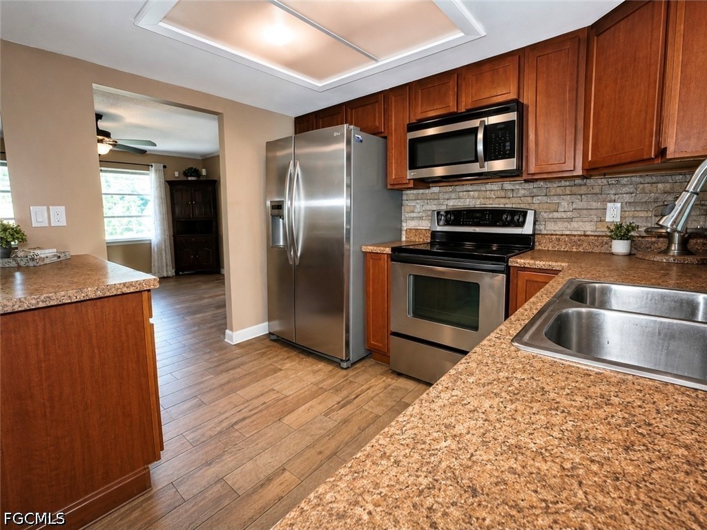 3 Bed SingleFamilyResidence for Sale in North Fort Myers, photo 13