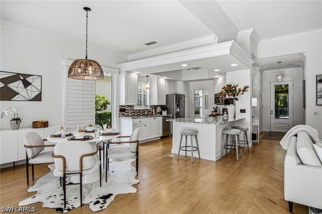 3 Bed Pool Home for Sale in Island Walk, photo 13