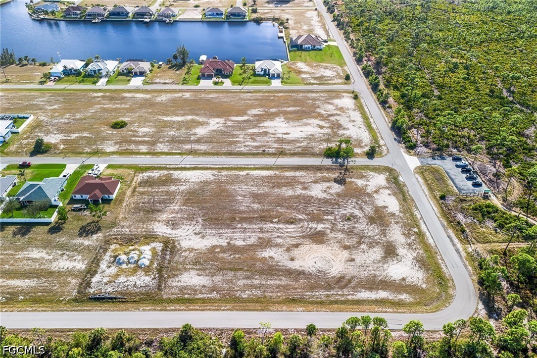 Residential for Sale in Cape Coral, photo 13