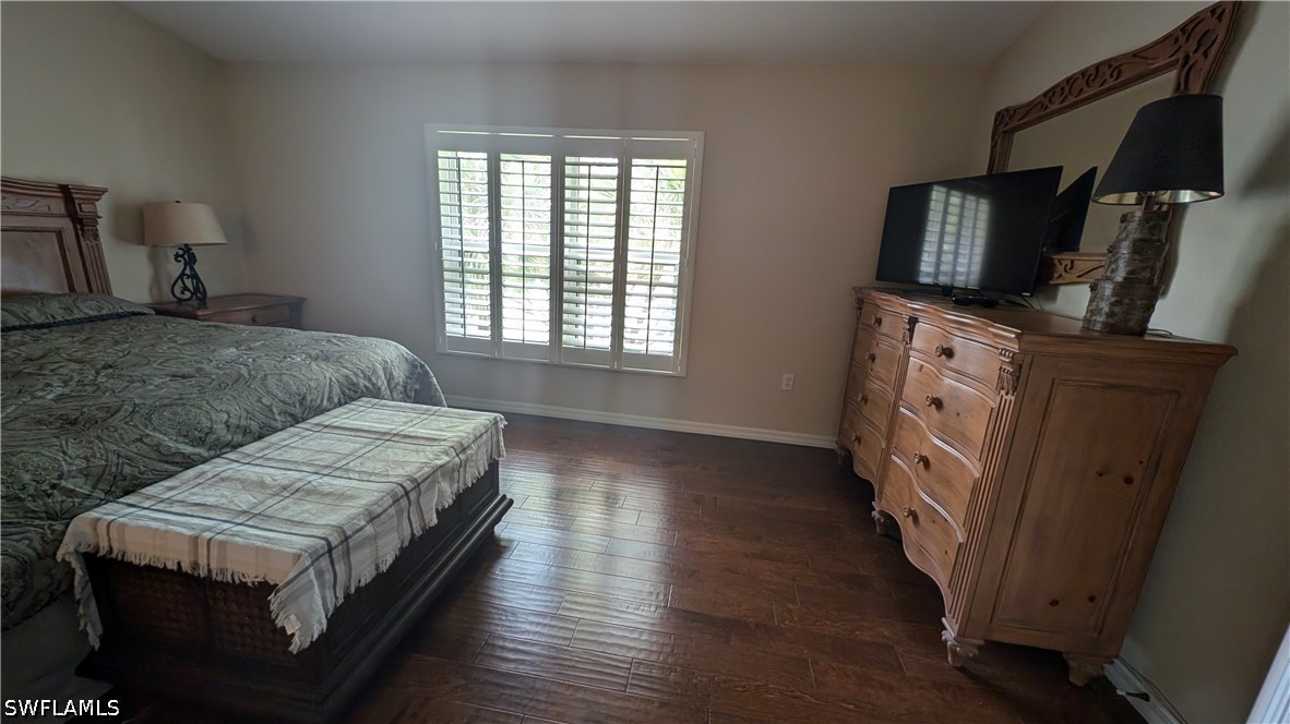 3 Bed Waterfront Home for Sale in Carlton Lakes, photo 13