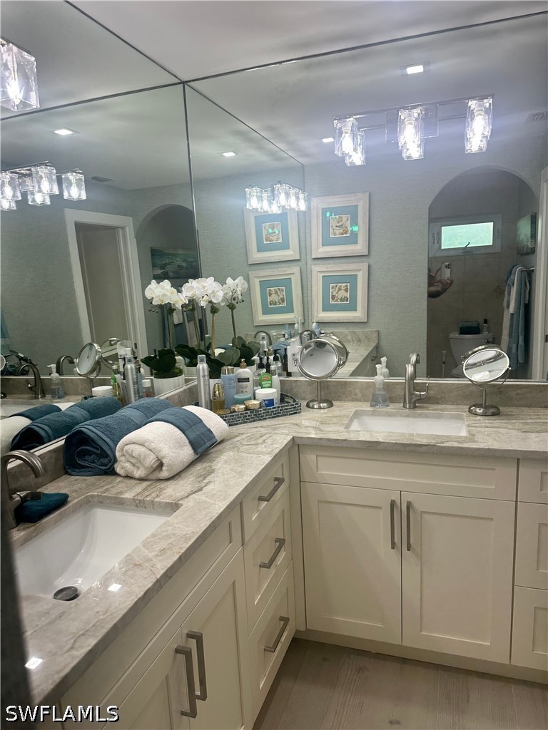 4 Bed Pool Home for Sale in Park Shore, photo 13
