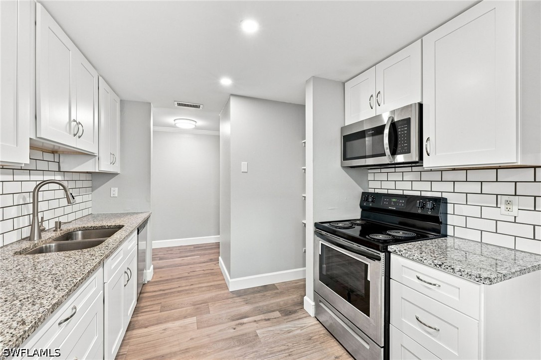 3 Bed SingleFamilyResidence for Sale in San Carlos Park, photo 13
