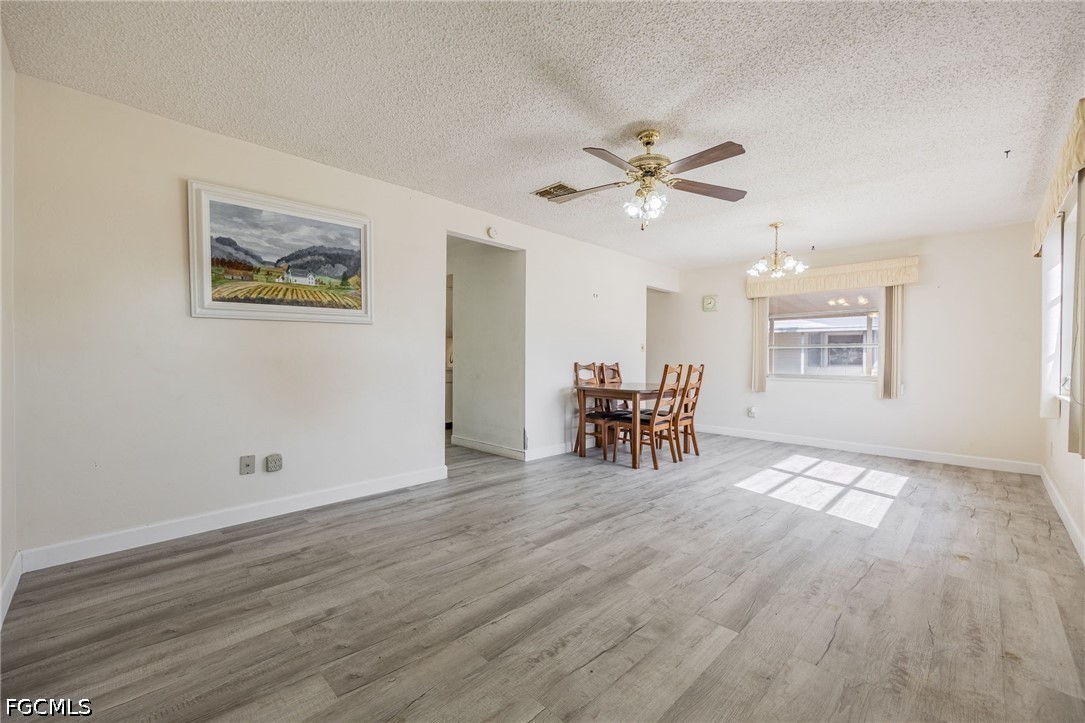 2 Bed Attached for Sale in Pinewood Condominium, photo 13