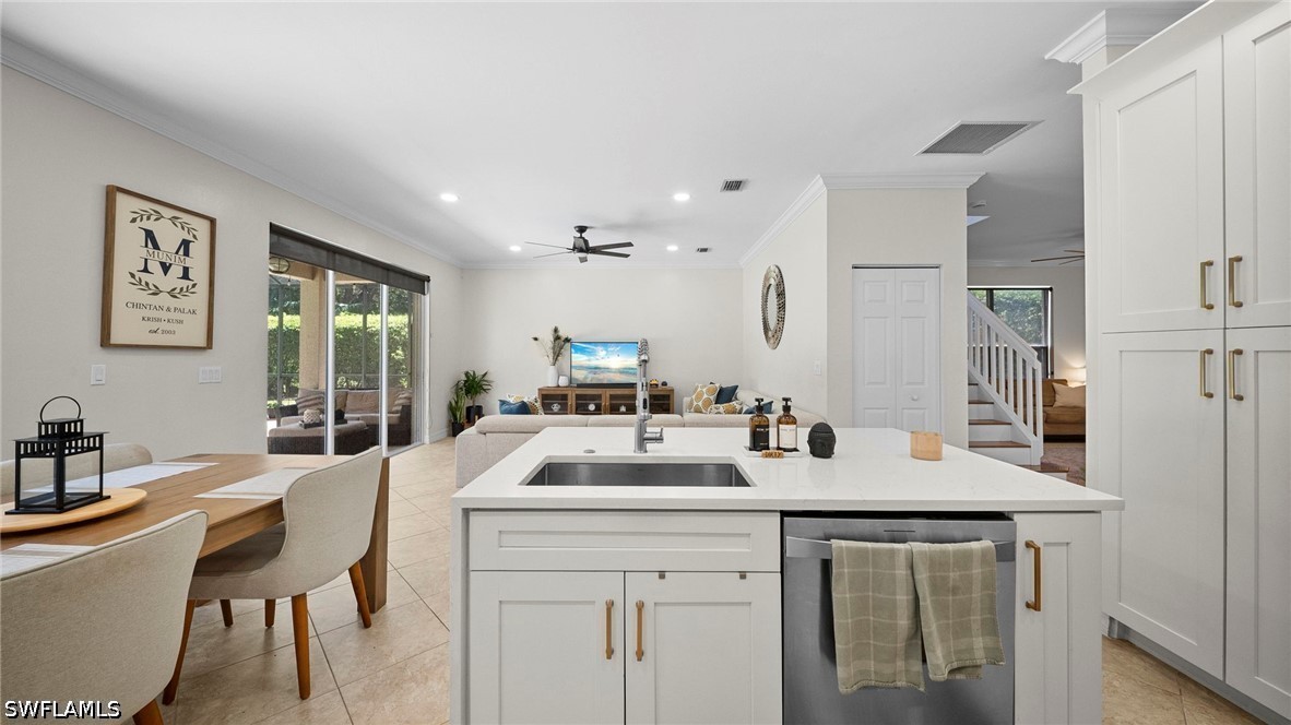 4 Bed Pool Home for Sale in Saturnia Lakes, photo 13