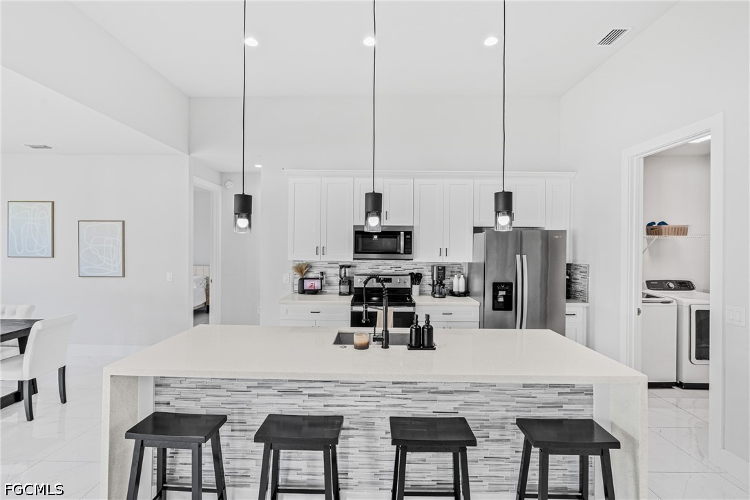 3 Bed SingleFamilyResidence for Sale in Cape Coral, photo 13