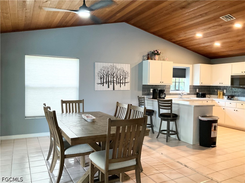 3 Bed Pool Home for Sale in Cape Coral, photo 13