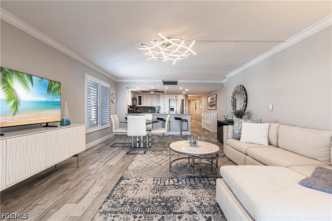 3 Bed Waterfront Home for Sale in North Shore Place, photo 13