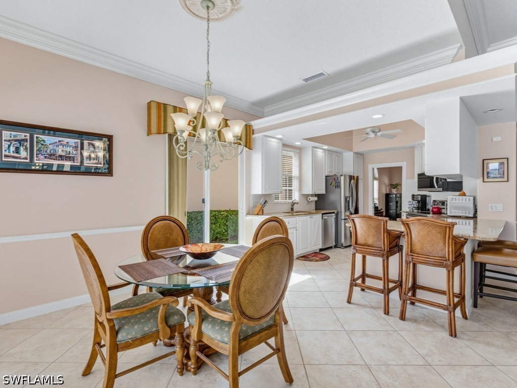 3 Bed Pool Home for Sale in Island Walk, photo 13