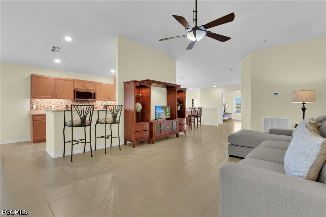 2 Bed Condominium for Sale in Whispering Palms, photo 13