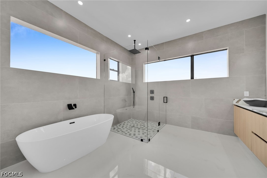 3 Bed Pool Home for Sale in Punta Gorda, photo 13