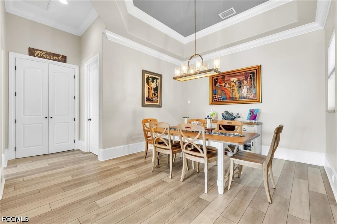 5 Bed Pool Home for Sale in Savona, photo 13