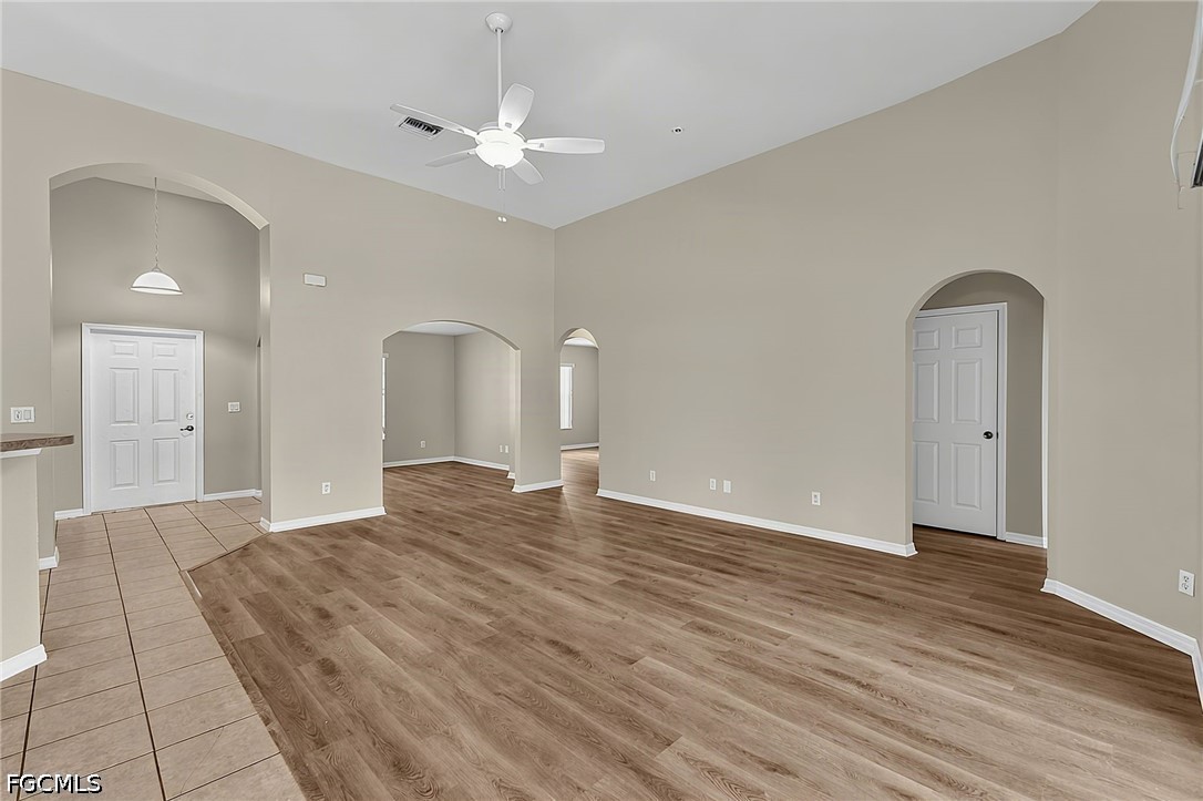 3 Bed SingleFamilyResidence for Sale in Cape Coral, photo 13