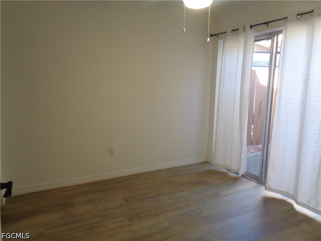 3 Bed SingleFamilyResidence for Sale in Royal Woods, photo 13