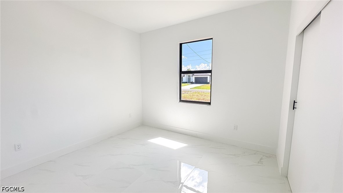 3 Bed SingleFamilyResidence for Sale in Lehigh Acres, photo 13