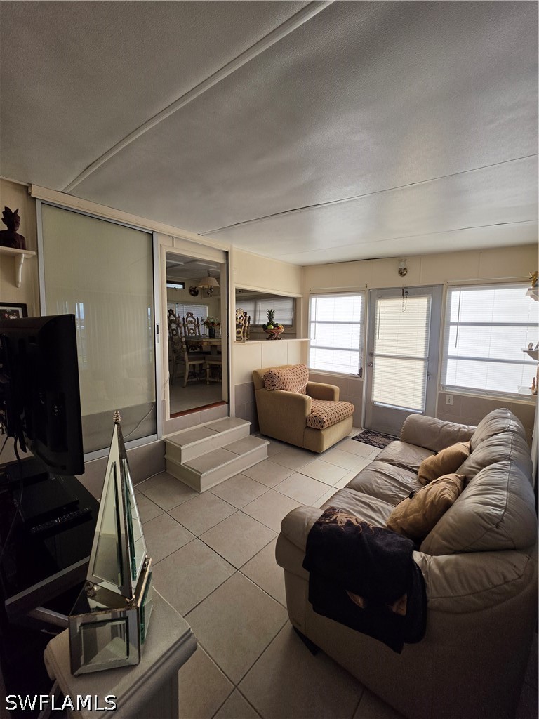 2 Bed ManufacturedHome for Sale in Naples, photo 13