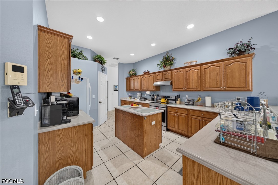 3 Bed Pool Home for Sale in Lehigh Acres, photo 13