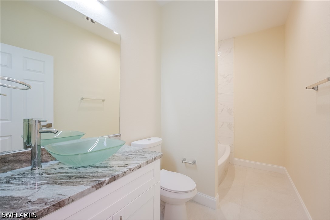 3 Bed SingleFamilyResidence for Sale in Lehigh Acres, photo 13
