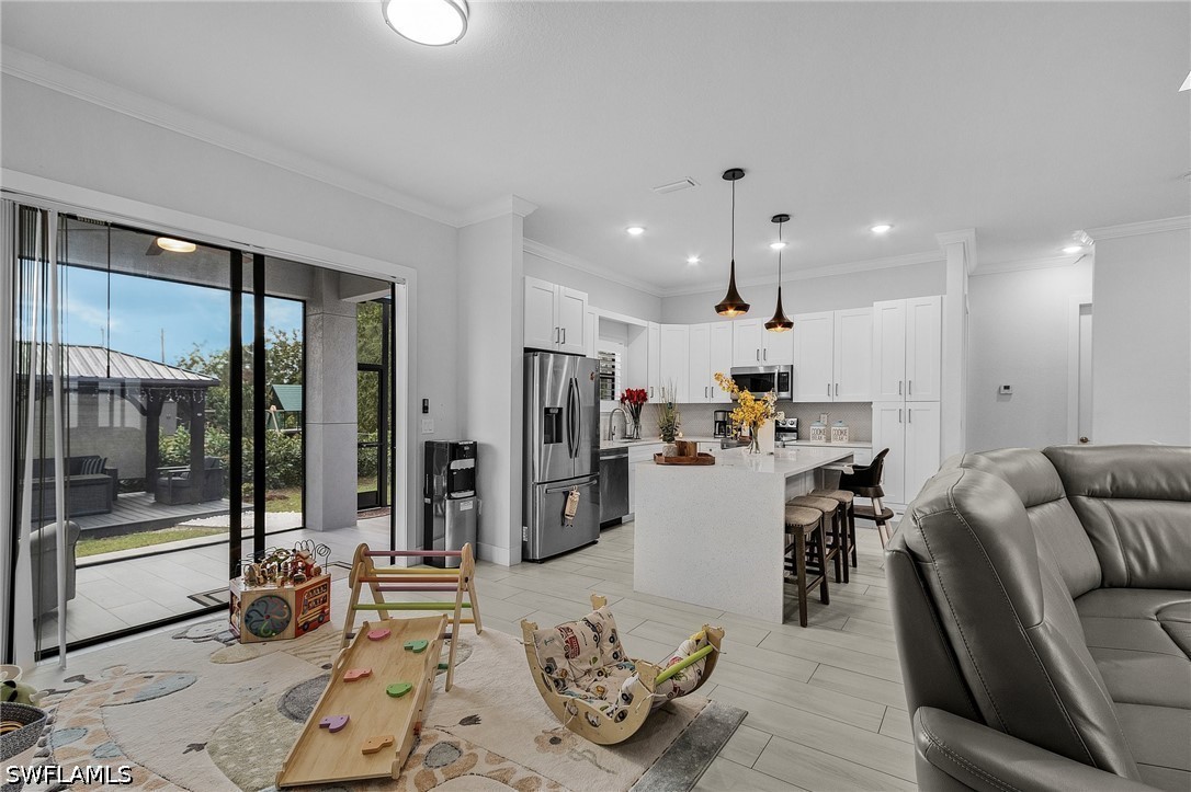 4 Bed SingleFamilyResidence for Sale in Lehigh Acres, photo 13