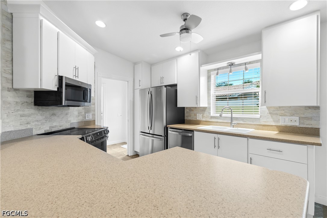 2 Bed Waterfront Home for Sale in Bonita Springs, photo 13