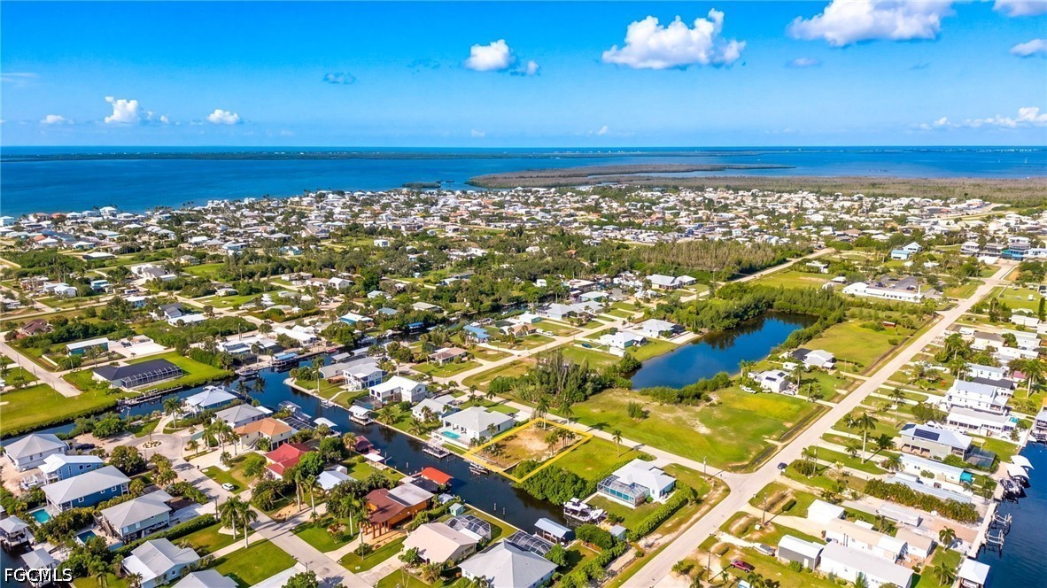 Waterfront Home for Sale in Gulfhaven, photo 13
