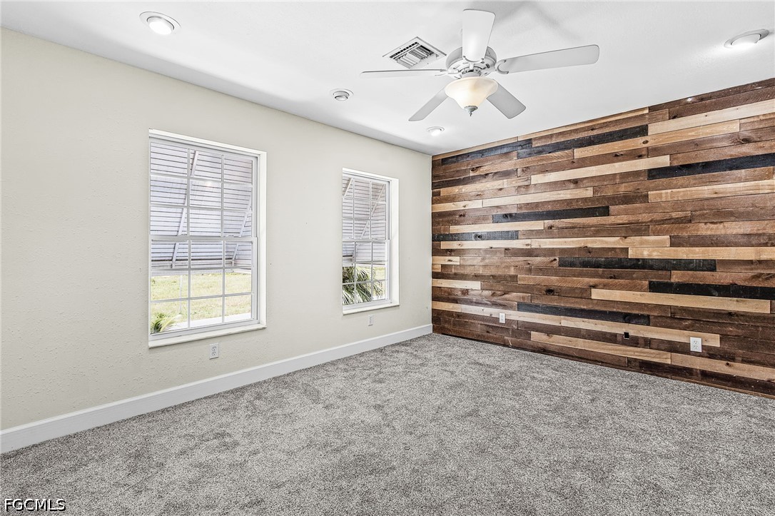 5 Bed SingleFamilyResidence for Sale in Lehigh Acres, photo 13