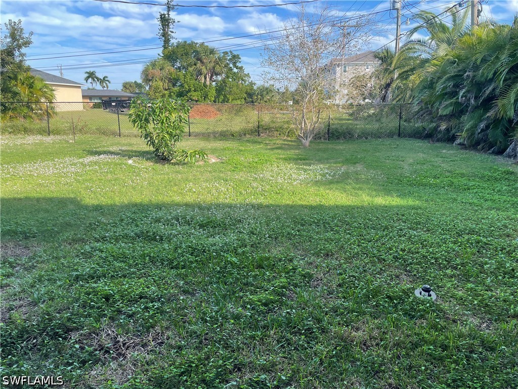 3 Bed SingleFamilyResidence for Sale in Cape Coral, photo 13